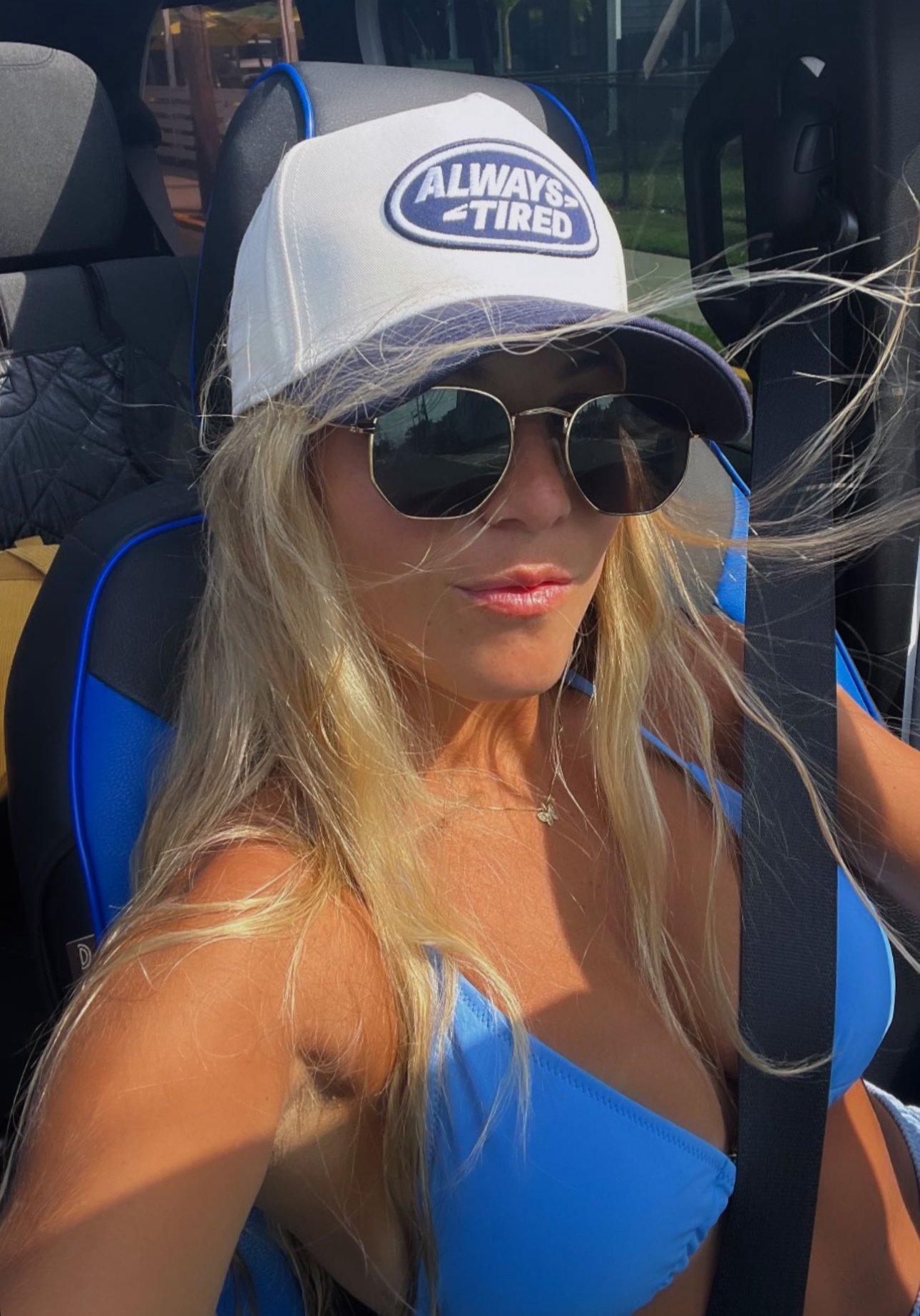 Flagship | Navy & Natural